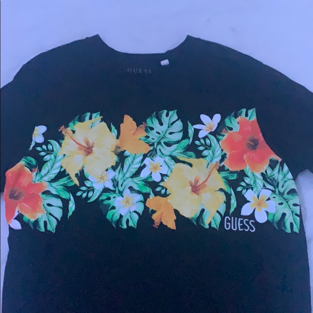 Floral guess shirt